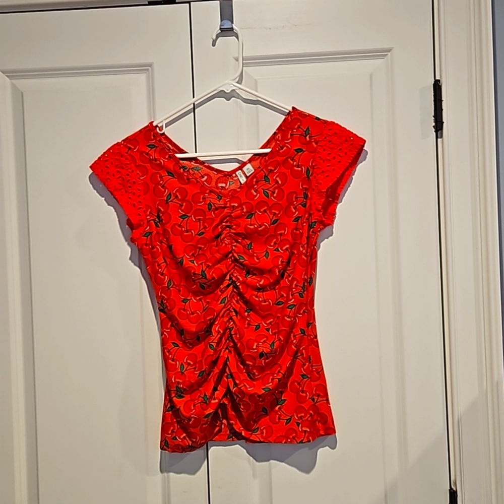 Cato cherry blouse extra small fit size small